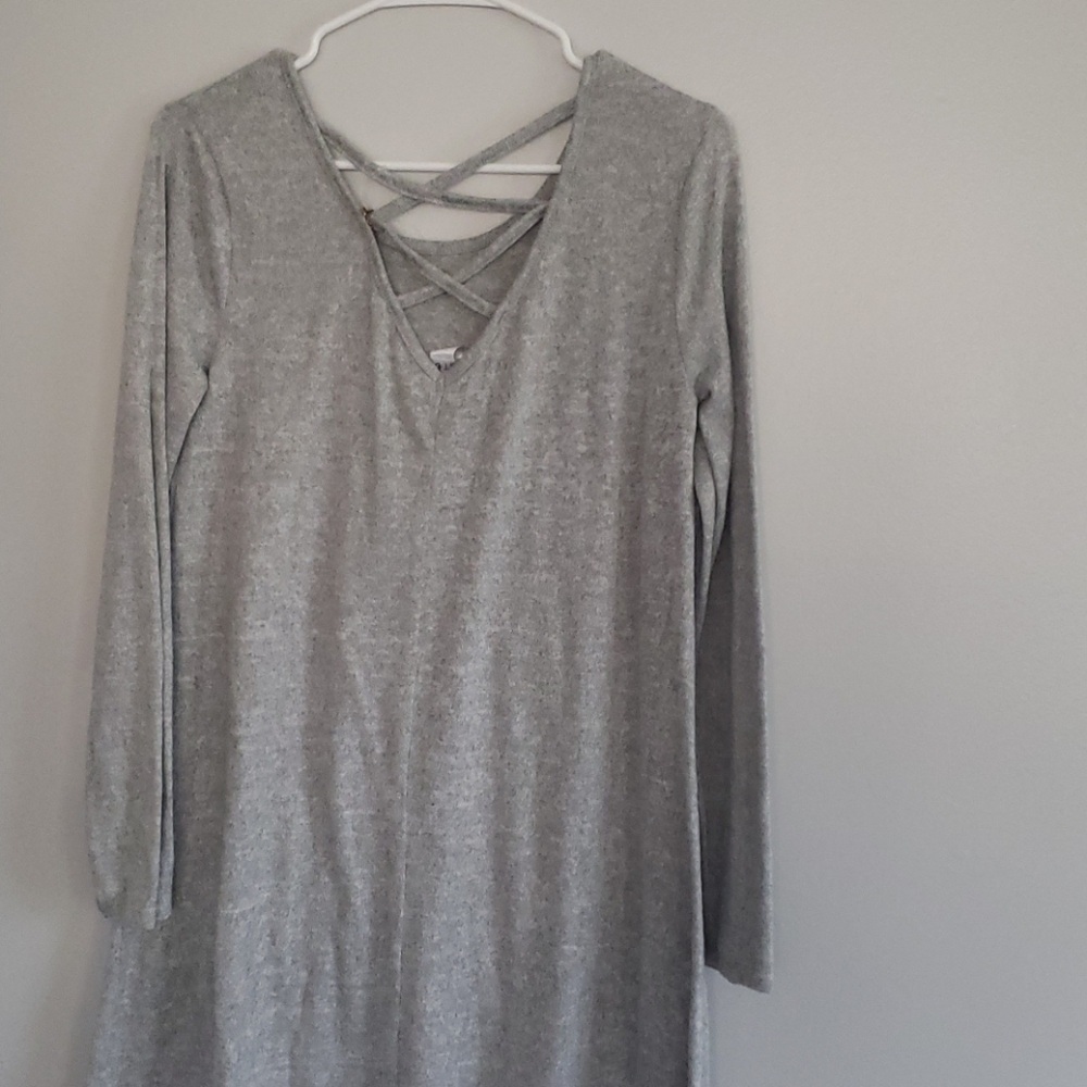 Clothes - Picture 2 of 2